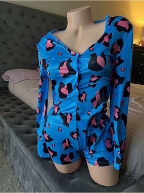 Blue & Pink Leopard-Print Long-Sleeve Romper